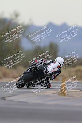 media/Sep-21-2025-Race Pace (Sun) [[98bf33ef95]]/Verified/2-Turn 2 Backside (835am)/